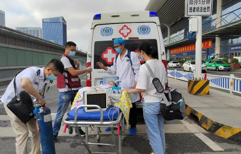 私人救护车出租公司